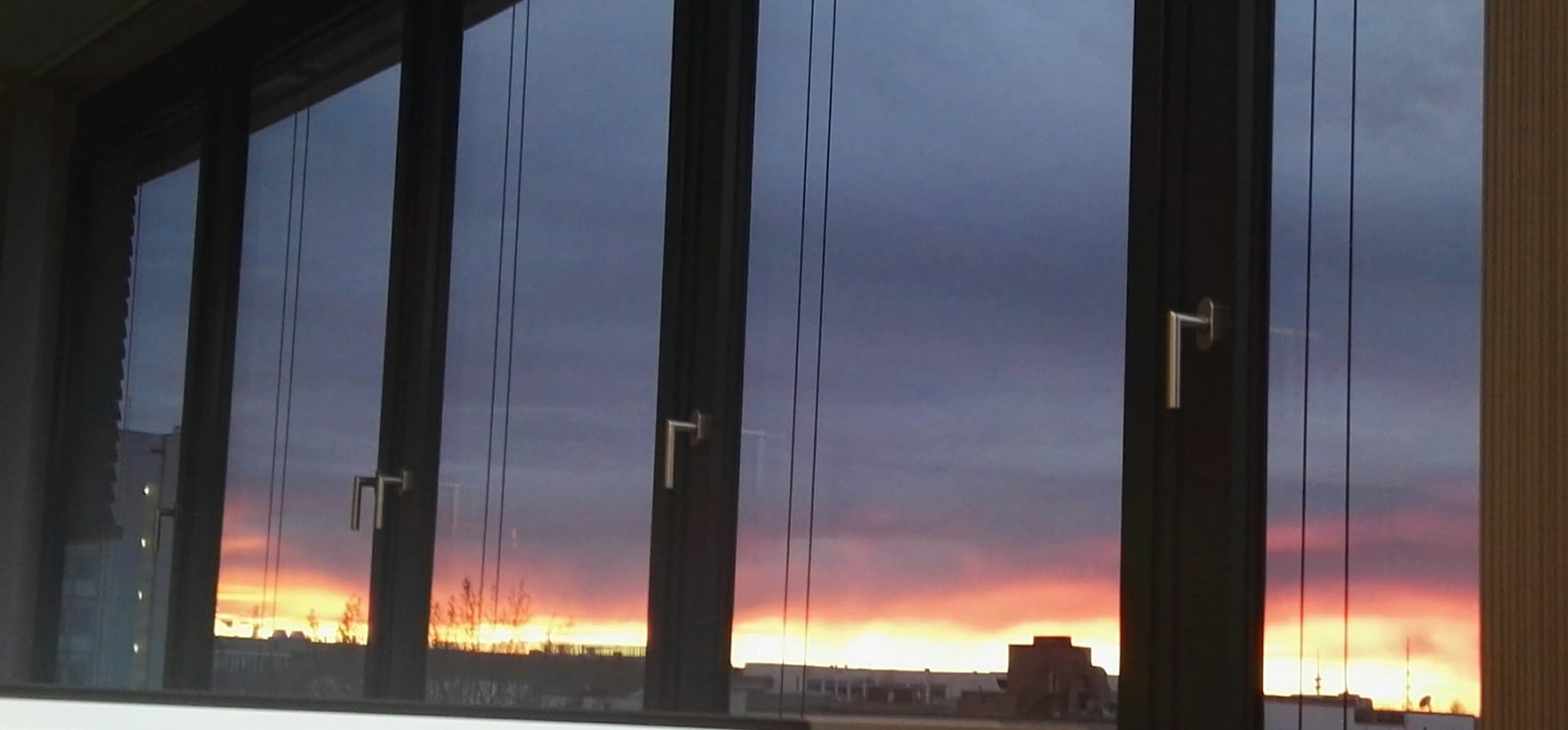 Then sang to the sea for feelings deep blue